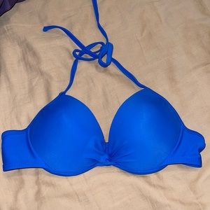 Women’s push-up swim top